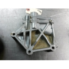 111Y013 Right Variable Valve Timing Solenoid Housing For 13-15 Ford Taurus  3.5